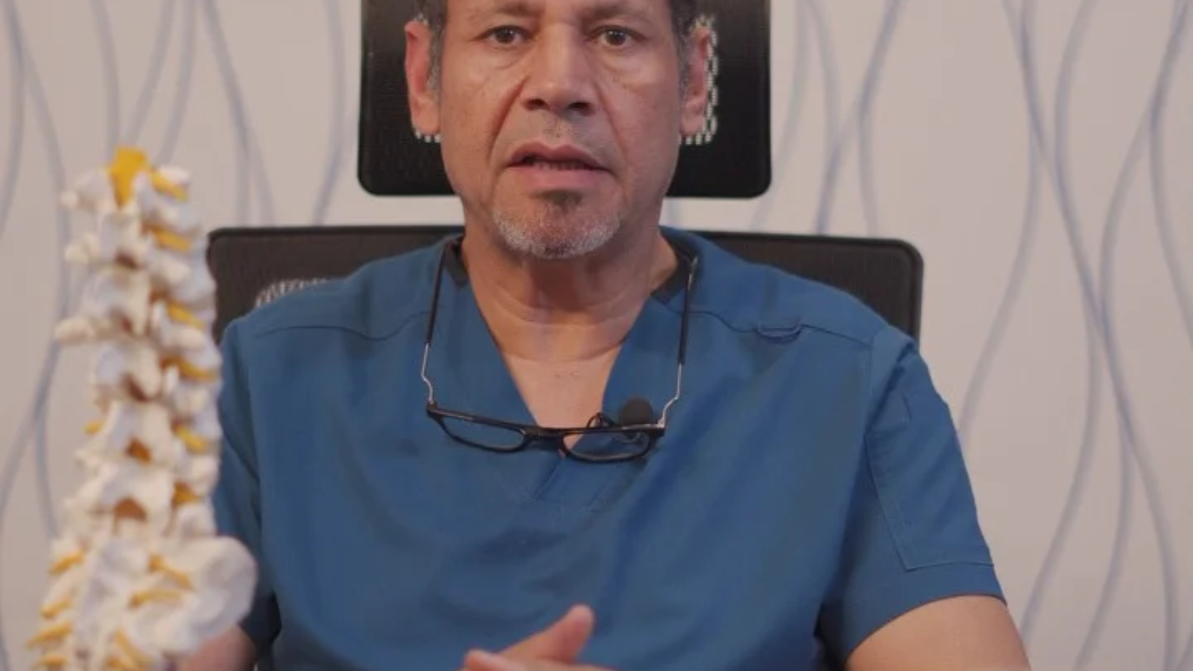 الدكتور يسري الحميلي افضل دكتور مخ واعصاب