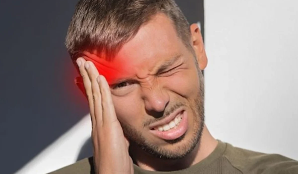 اسباب الصداع العنقودي