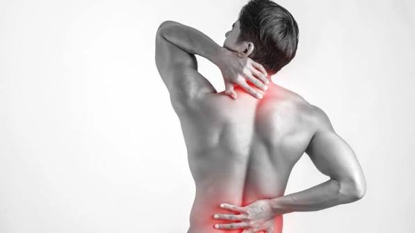 أحدث تقنيات علاج آلام العمود الفقري دون الحاجة للجراحة التقليدية